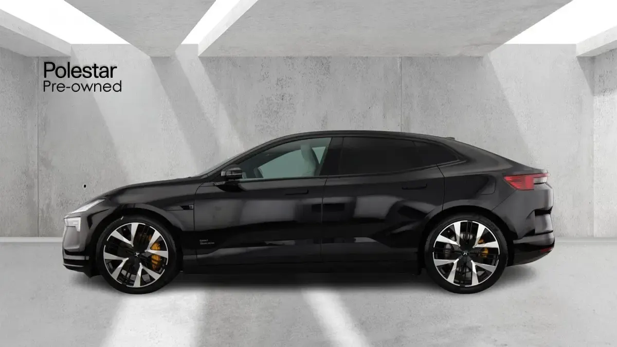 Used Polestar 4 Plus 400 kW (544 HP) 2025 Black SUV