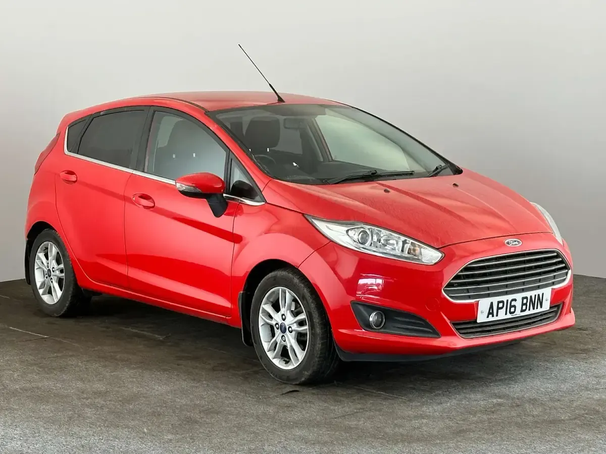 Used Ford Fiesta Zetec 101 HP (74 kW) 2016 Hatchback