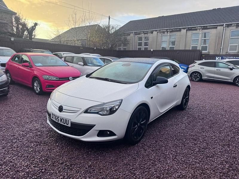 White Used 2016 Vauxhall Astra GTC SRi Hatchback | £4,350 (Fair price) - Image 1/4