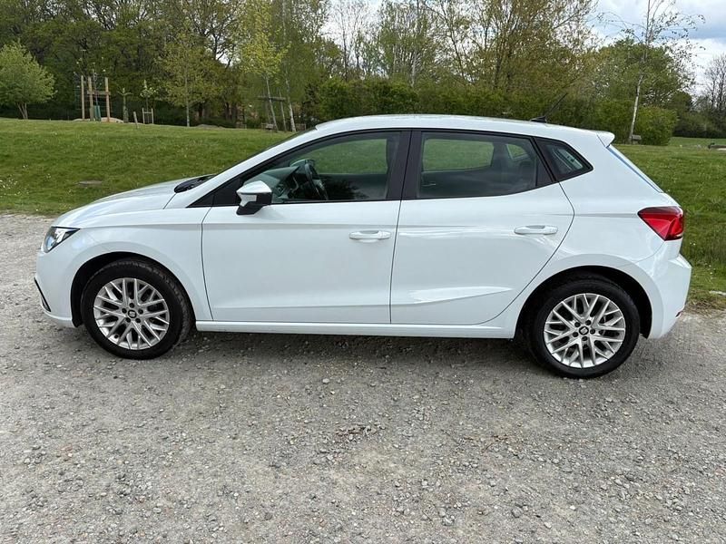 Usado Seat Ibiza SE Technology 95 HP (69 kW) 2019 Branco Citadino