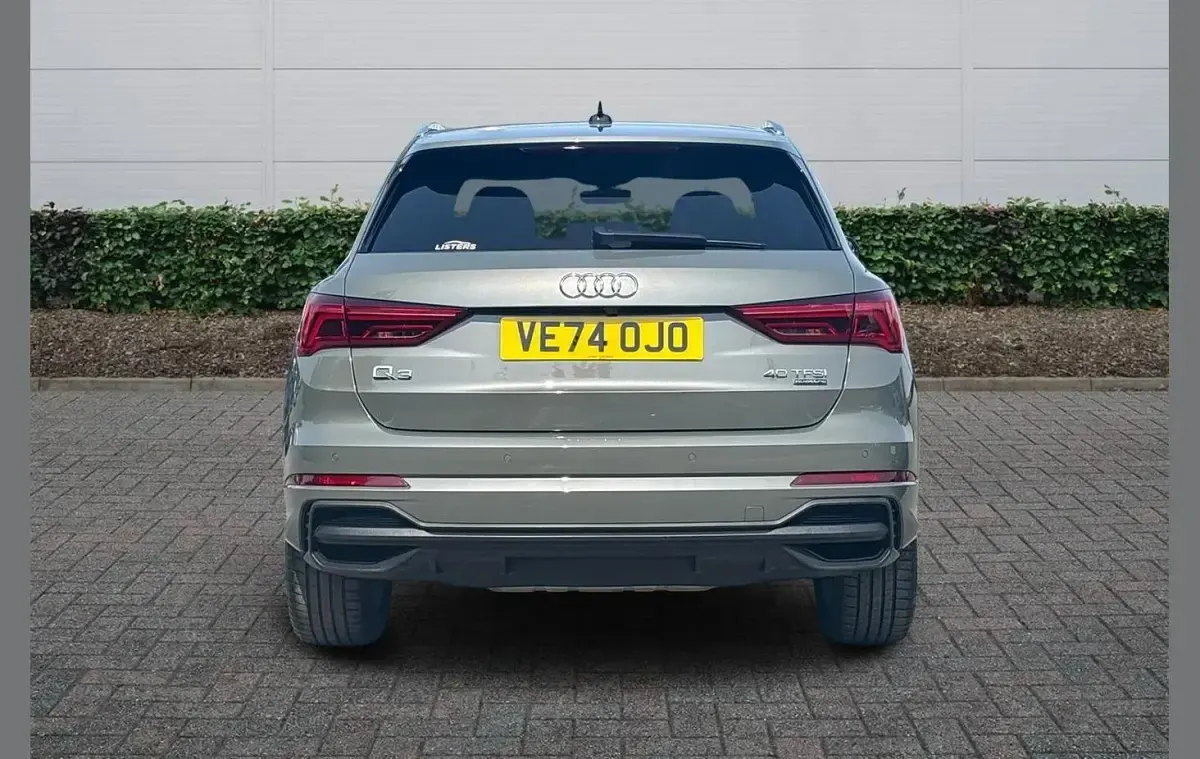 Used Audi Q3 S-Line 187 HP (137 kW) 2024 Grey SUV