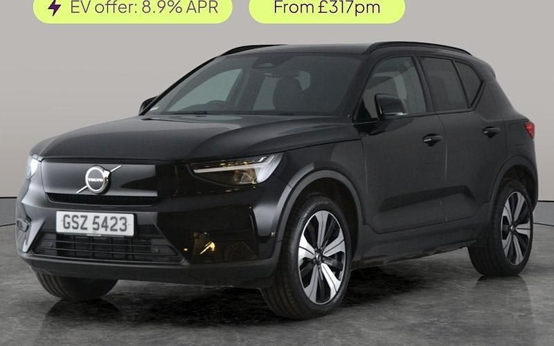 Black Used 2022 Volvo XC40 Core SUV | £19,582 (Fair price) - Image 1/3