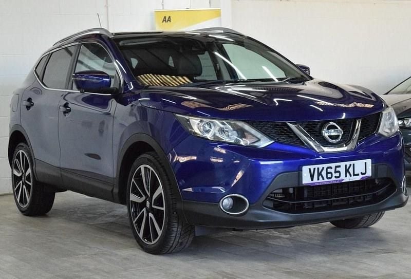 Used Nissan Qashqai Tekna 110 HP (80 kW) 2015 Blue SUV
