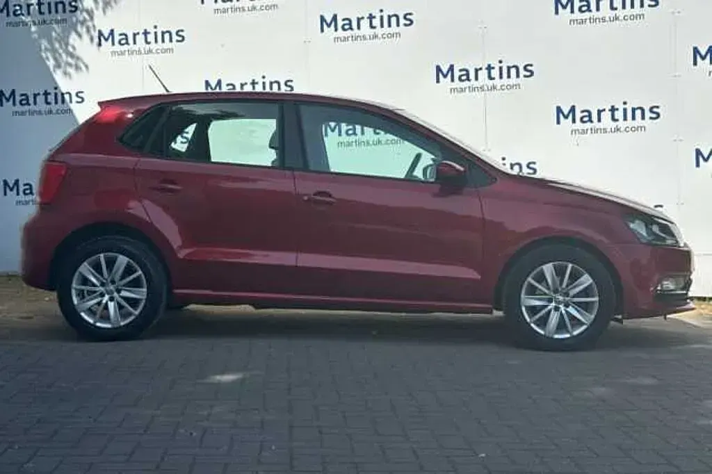 Used VW Polo 90 HP (66 kW) 2015