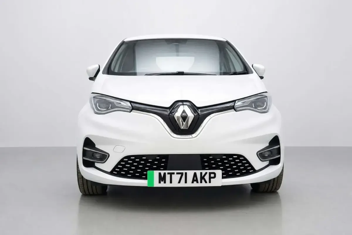 Used Renault Zoe GT-Line 100 kW (136 HP) 2021 White Hatchback