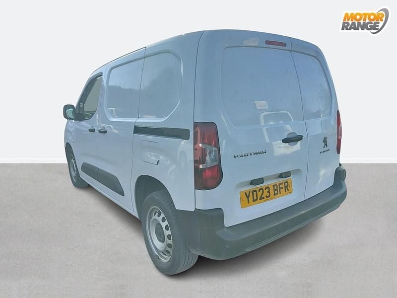Used Peugeot Partner Premium 136 HP (100 kW) 2023 White MPV
