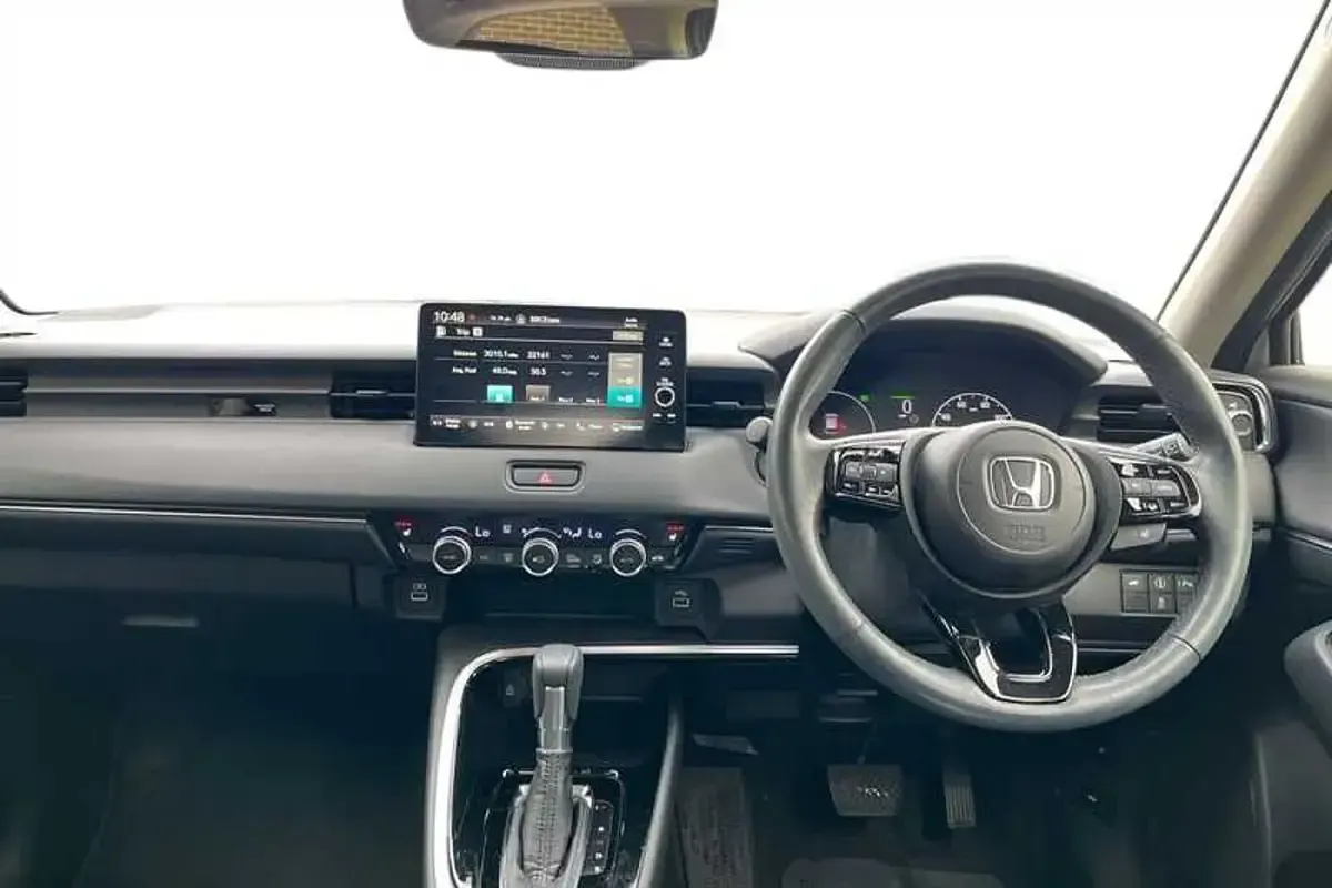 Second-hand Honda HR-V Advance 131 CP (96 kW) 2023 Alb SUV