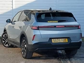 Second-hand Vauxhall Grandland X 136 CP (100 kW) 2025 Gri SUV