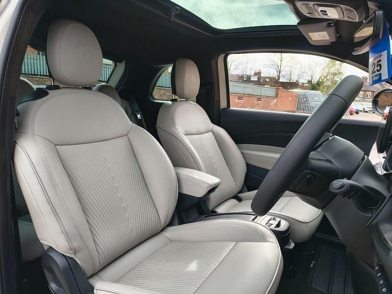 Gebraucht Fiat 500e 86 kW (118 PS) 2025 Beige Kleinwagen