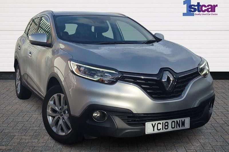Silver Used 2018 Renault Kadjar Dynamique SUV | £7,489 (Fair price) - Image 1/1