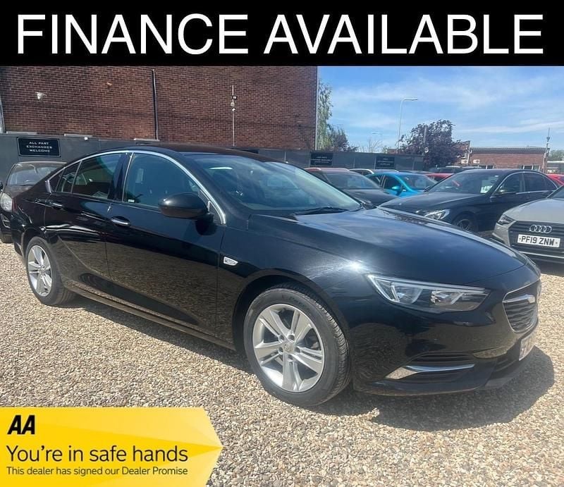 Black Used 2017 Vauxhall Insignia Sport Hatchback | £4,295 (A bit pricey) - Image 1/2