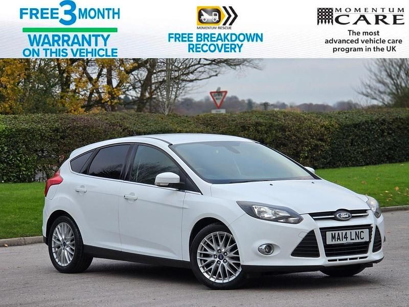 Used Ford Focus Zetec 2014 White Hatchback