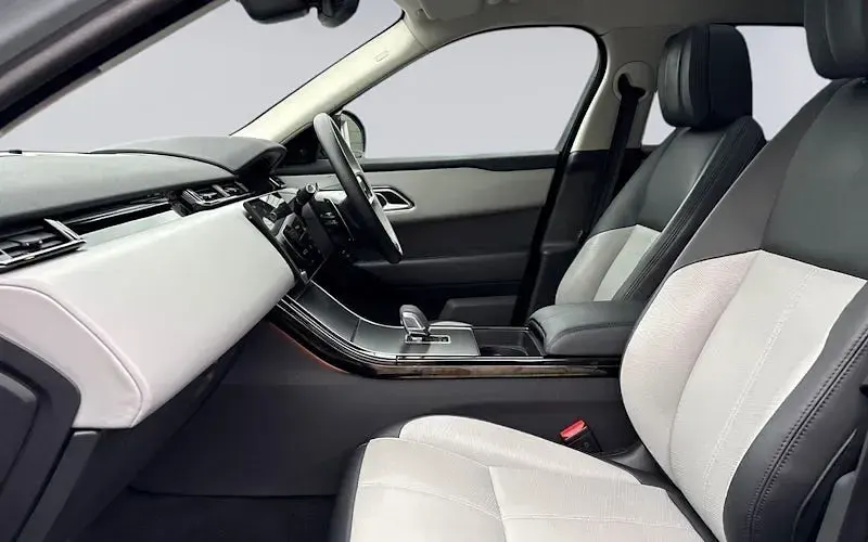 Used Land Rover Range Rover Velar HSE Dynamic 204 HP (150 kW) 2024 Grey SUV