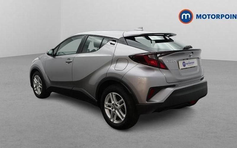 Used Toyota C-HR 122 HP (89 kW) 2023 SUV