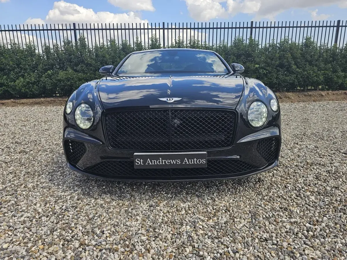 Used Bentley Continental 550 HP (404 kW) 2022 Black Coupe