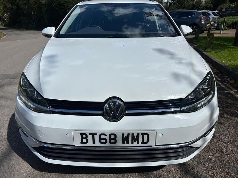 Used VW Golf VII SE 115 HP (84 kW) 2018 White Estate