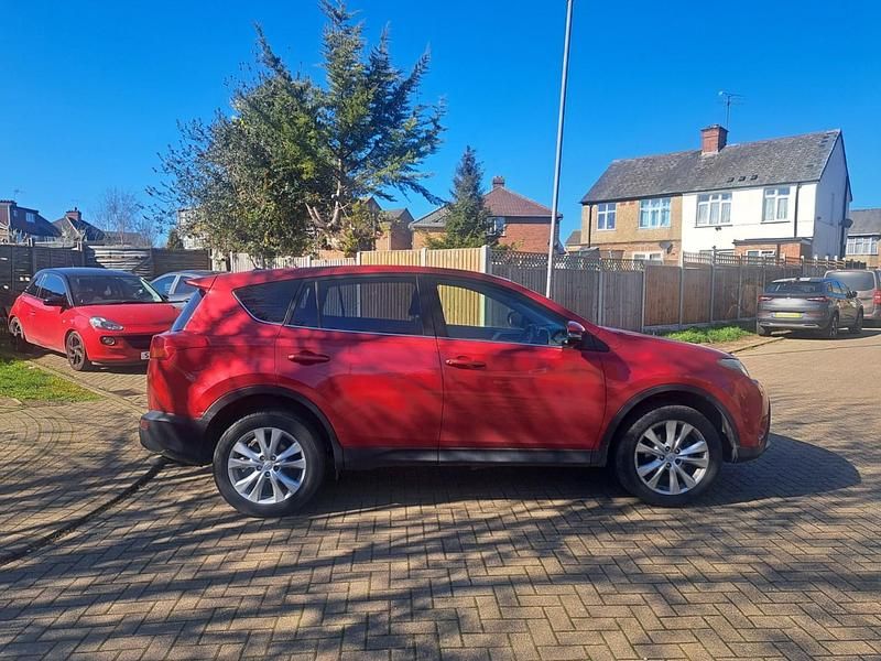 Used Toyota RAV4 150 HP (110 kW) 2013 Red SUV