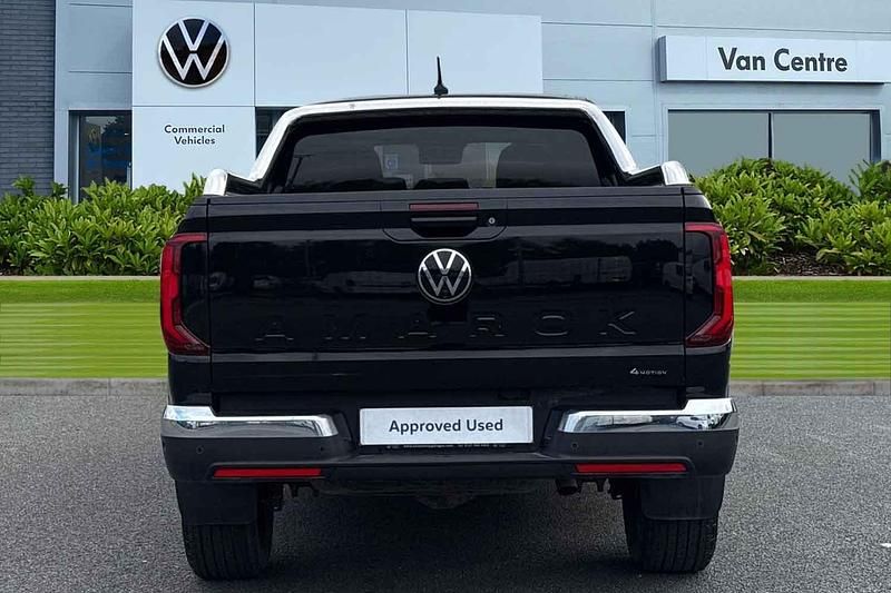 Used VW Amarok Style 2024 Black Pickup