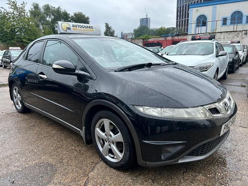 Black Used 2011 Honda Civic SE Hatchback | £1,990 (Fair price) - Image 1/4