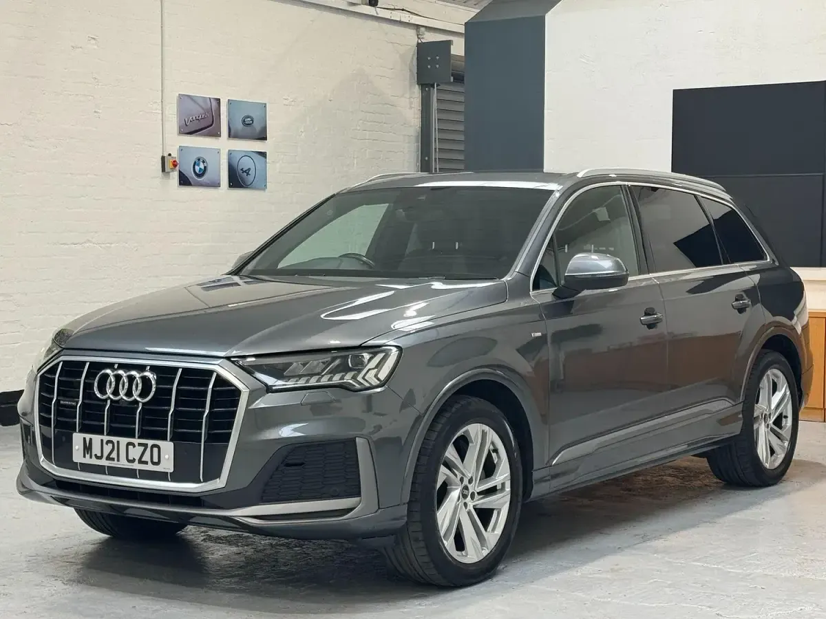 Used Audi Q7 S-Line 286 HP (210 kW) 2021 Grey SUV