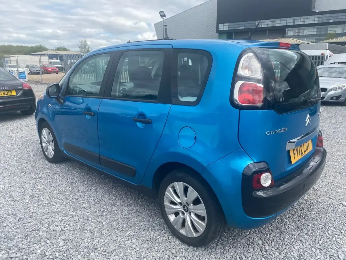 Begagnad Citroën C3 Picasso VTR Sport 2012 Blå Minibuss