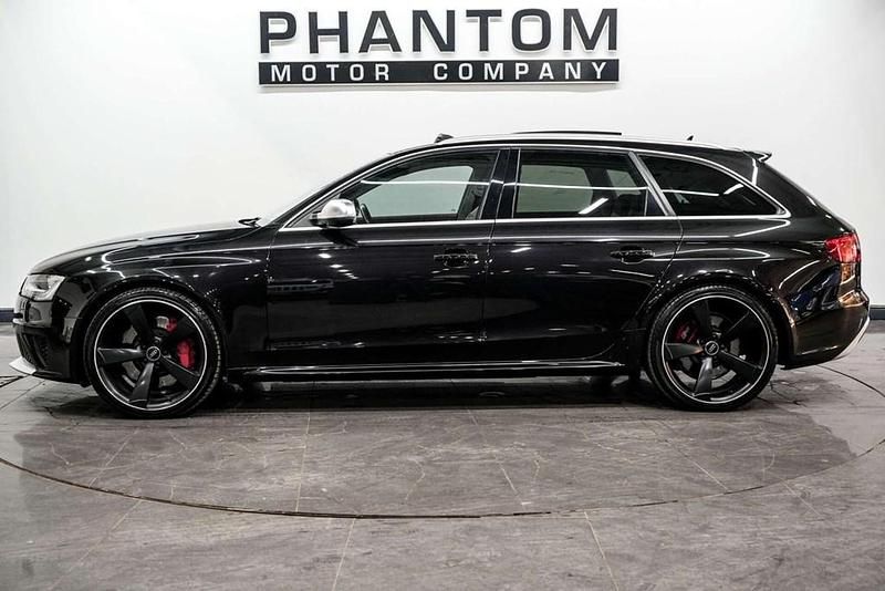 Usado Audi RS4 Design 450 HP (330 kW) 2015 Preto Carrinha