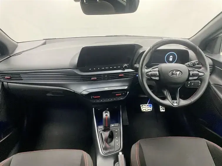 Käytetty Hyundai i20 N Line 2024 Valkoinen Viistoperä