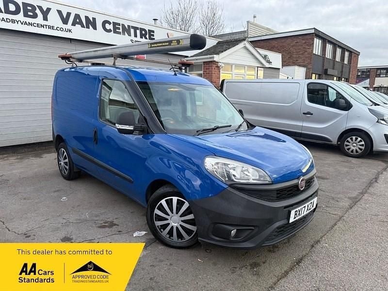 Blue Used 2017 Fiat Doblò MPV | £2,990 (Fair price) - Image 1/3