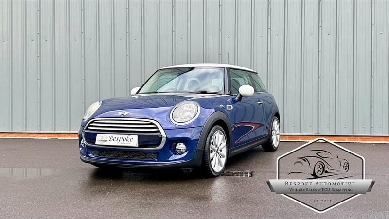 Begagnad Mini Cooper Hatch 2014 Blå Halvkombi