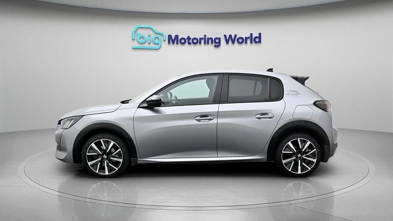 Used Peugeot 208 GT-line 129 HP (94 kW) 2020 Grey Hatchback