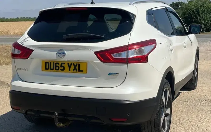 Used Nissan Qashqai N-TEC 110 HP (80 kW) 2015 White SUV