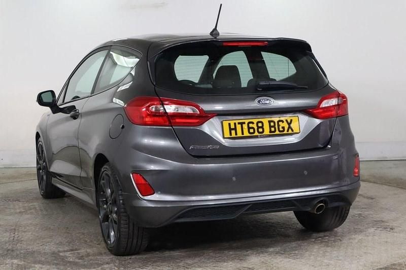 Used Ford Fiesta ST-Line 125 HP (91 kW) 2018 Grey Hatchback
