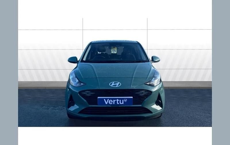 Used Hyundai i10 Advanced 79 HP (58 kW) 2024 Green Hatchback