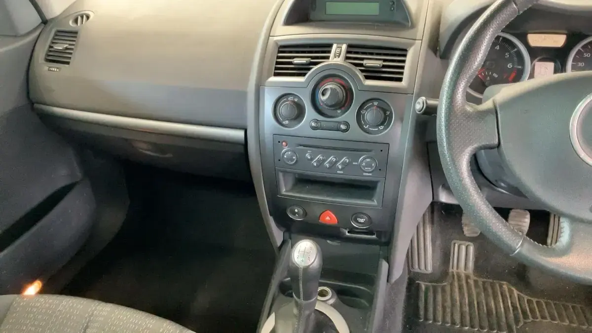 Used Renault Mégane Cabriolet Dynamique 2006 Silver Cabriolet
