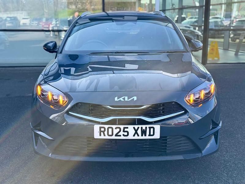 Used Kia Ceed 138 HP (101 kW) 2025 Grey Hatchback