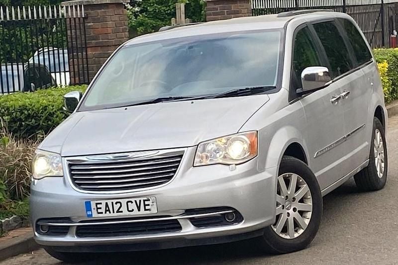 Silver Used 2012 Chrysler Grand Voyager Limited MPV | £8,399 (Good price) - Image 1/1