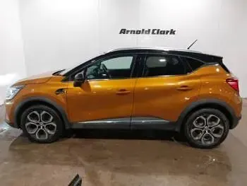 Used Renault Captur SE 140 HP (102 kW) 2022 Orange SUV