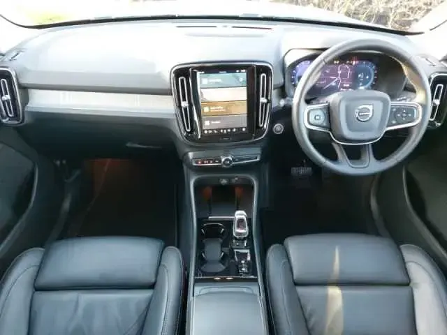 Used Volvo XC40 Ultra 194 HP (142 kW) 2025 SUV