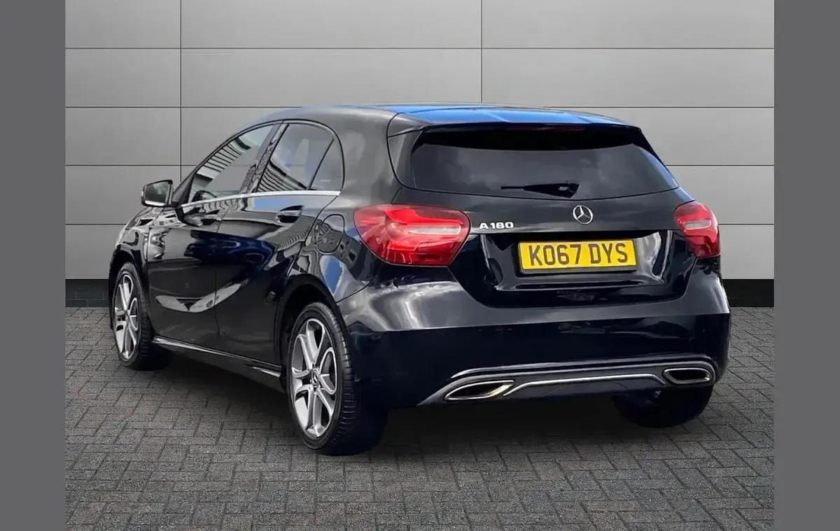 Used Mercedes A180 Sport Edition 122 HP (89 kW) 2018 Black Hatchback