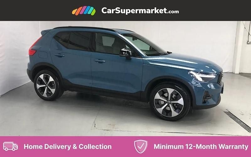 Used 2023 Volvo XC40 Plus SUV | £24,697 (Good price) - Image 1/4