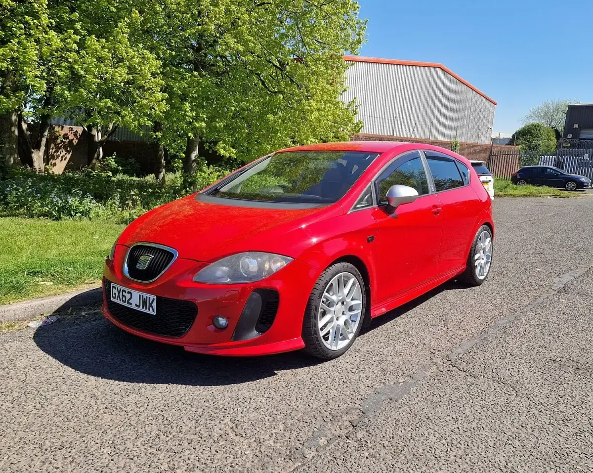Used Seat Leon FR 170 HP (125 kW) 2012 Red Hatchback