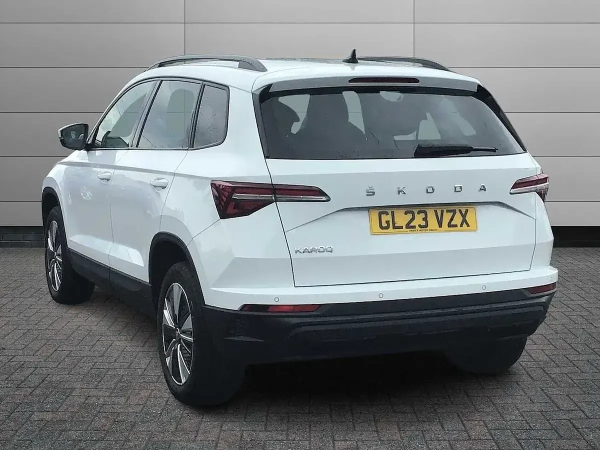 Used Skoda Karoq SE Drive 110 HP (80 kW) 2023 Moon white metallic SUV