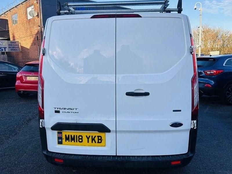 Used Ford Transit Custom 105 HP (77 kW) 2018 White Van