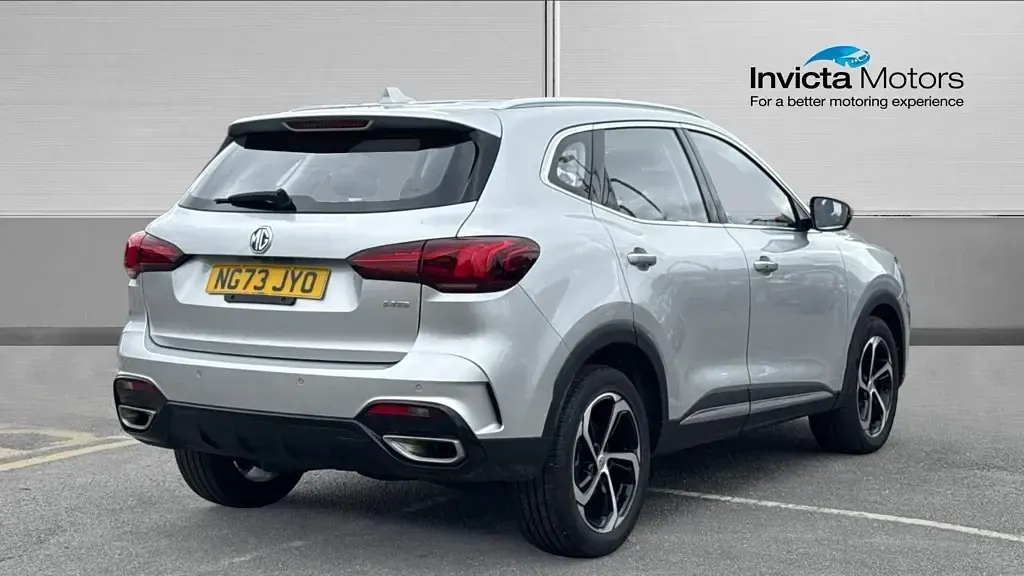 Used MG HS SE 162 HP (119 kW) 2023 Silver metallic SUV