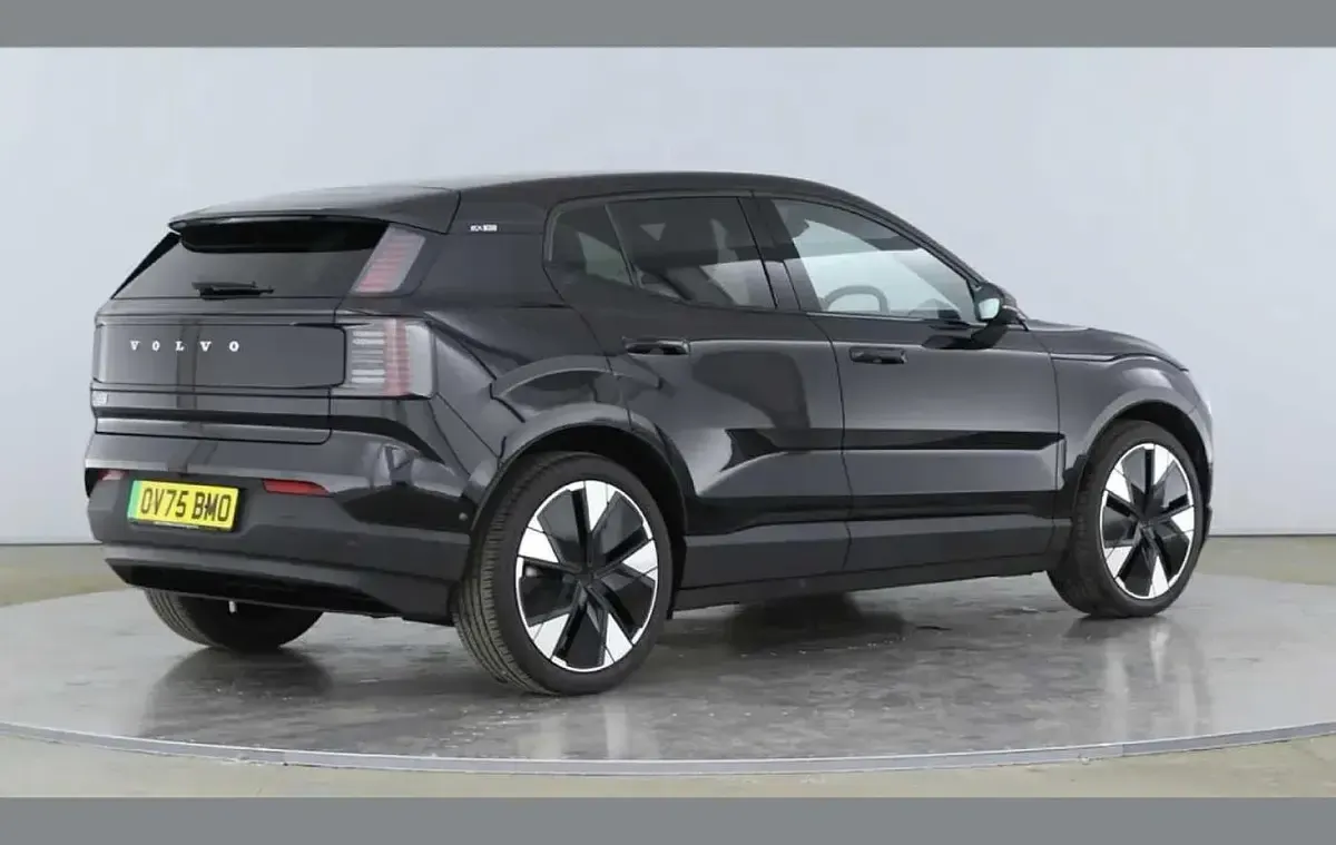 Used Volvo EX30 Performance 310 kW (422 HP) 2025 Black SUV