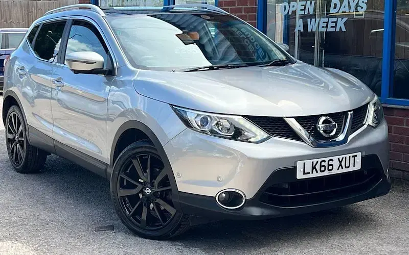 Used Nissan Qashqai Tekna 110 HP (80 kW) 2016 SUV