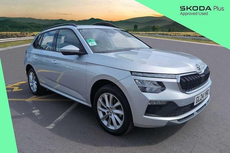 Brilliant silver metallic Used 2024 Skoda Kamiq SE SUV | £15,950 (Fair price) - Image 1/4