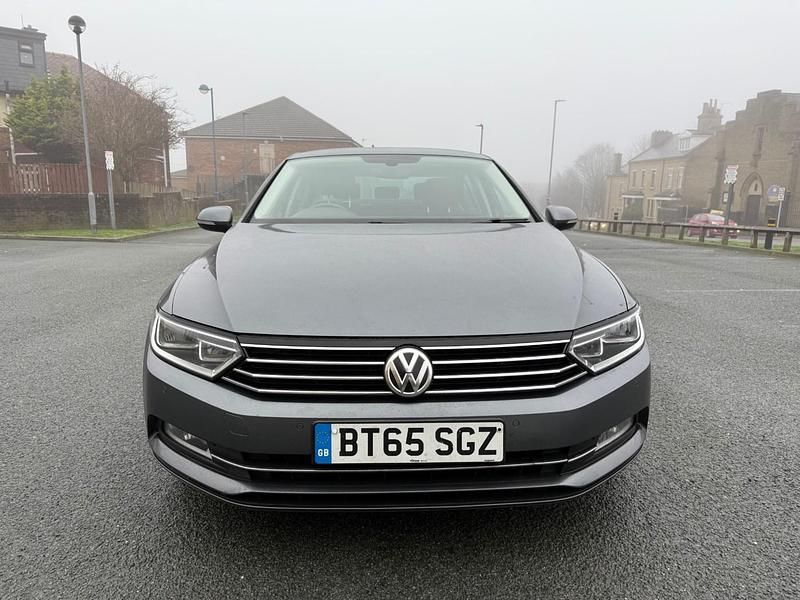 Used VW Passat Business 150 HP (110 kW) 2015 Grey Sedan