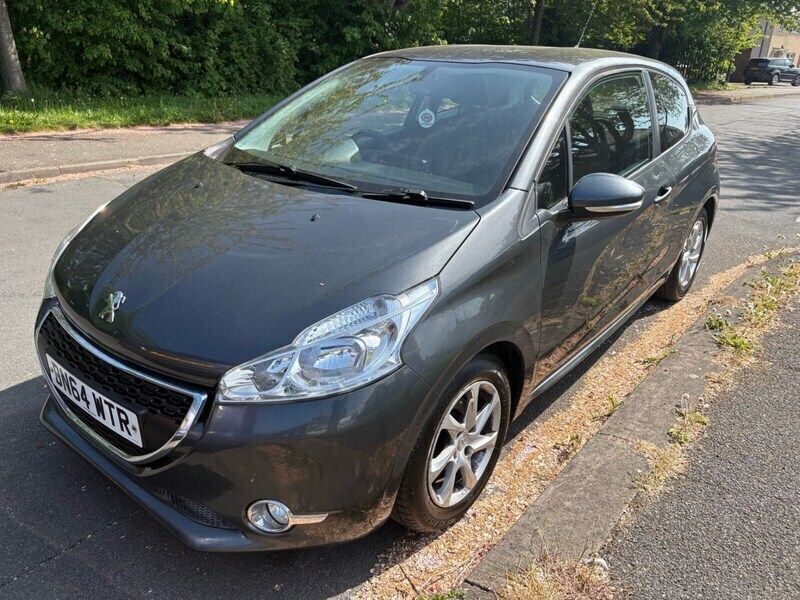 Grey Used 2015 Peugeot 208 Active Hatchback | £2,995 (Good price) - Image 1/4