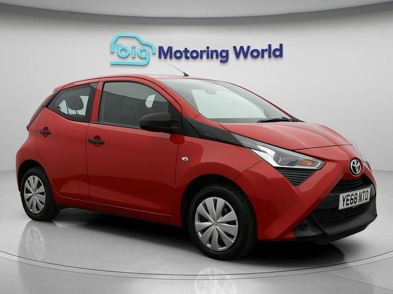Red Used 2018 Toyota Aygo Hatchback | £6,000 (Good price) - Image 1/4